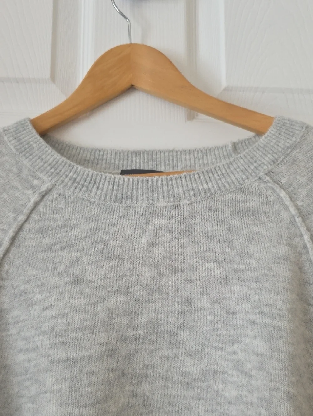 Vince Camuto Heather Gray Raglan Crewneck Sweater Size S Like New - Picture 3 of 14